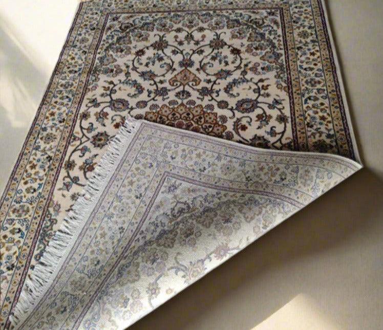 Persian Hand-Knotted Shiraz Rug - ETEREO New York